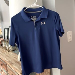 Youth XL under armour loose fit heat gear polo shirt. Great used condition